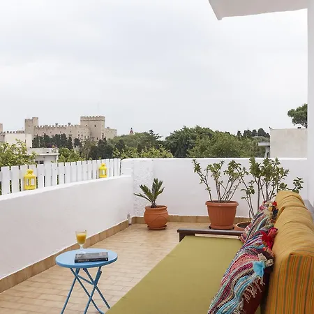 Apartment Saga & Rhodes City